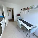 O-Home Apartment With Parking